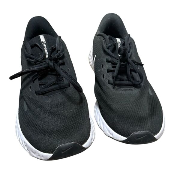 Nike Revolution 5 Black Running Shoes Sneakers Size 10.5W - Picture 2 of 8